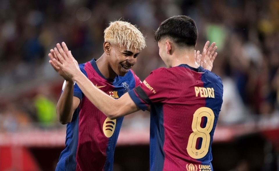 斯帕莱蒂与孔蒂的意甲逆转：那不勒斯击败尤文图斯，迎接新时代