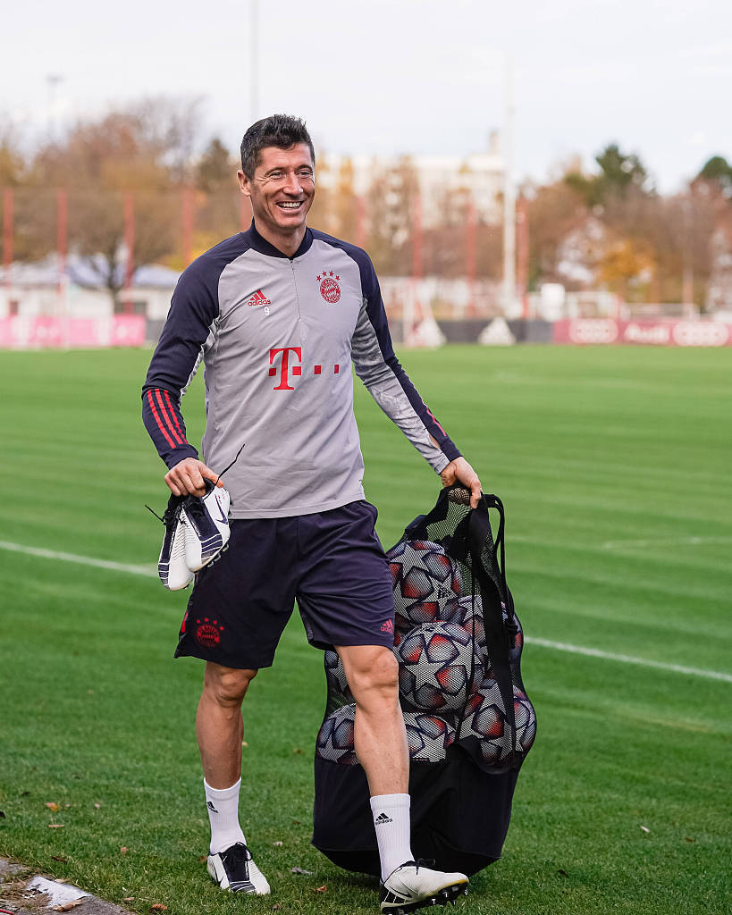 莫雷托：药厂不愿把格里马尔多卖给拜仁，球员也倾向回西班牙