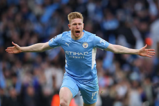 反对家暴，克雷莫内塞球衣背后印的是与球员关系密切女性名字